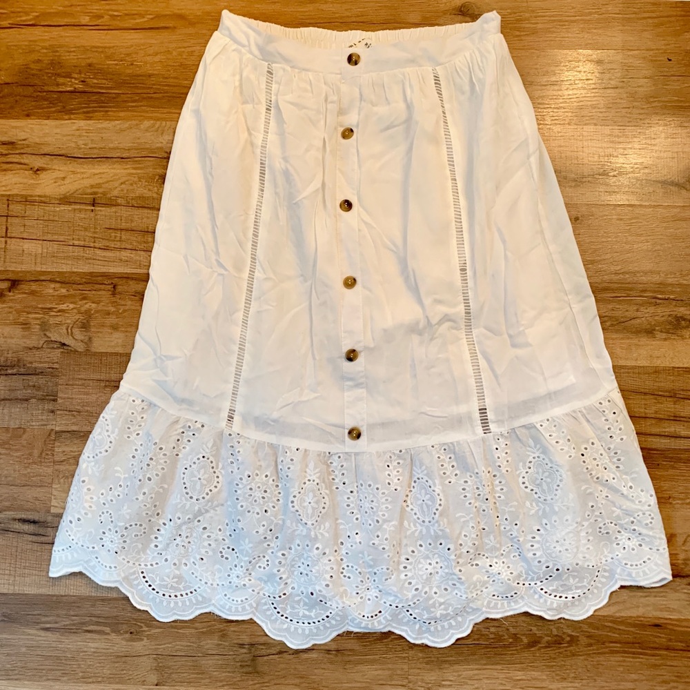 NWT bright white eyelet midi skirt